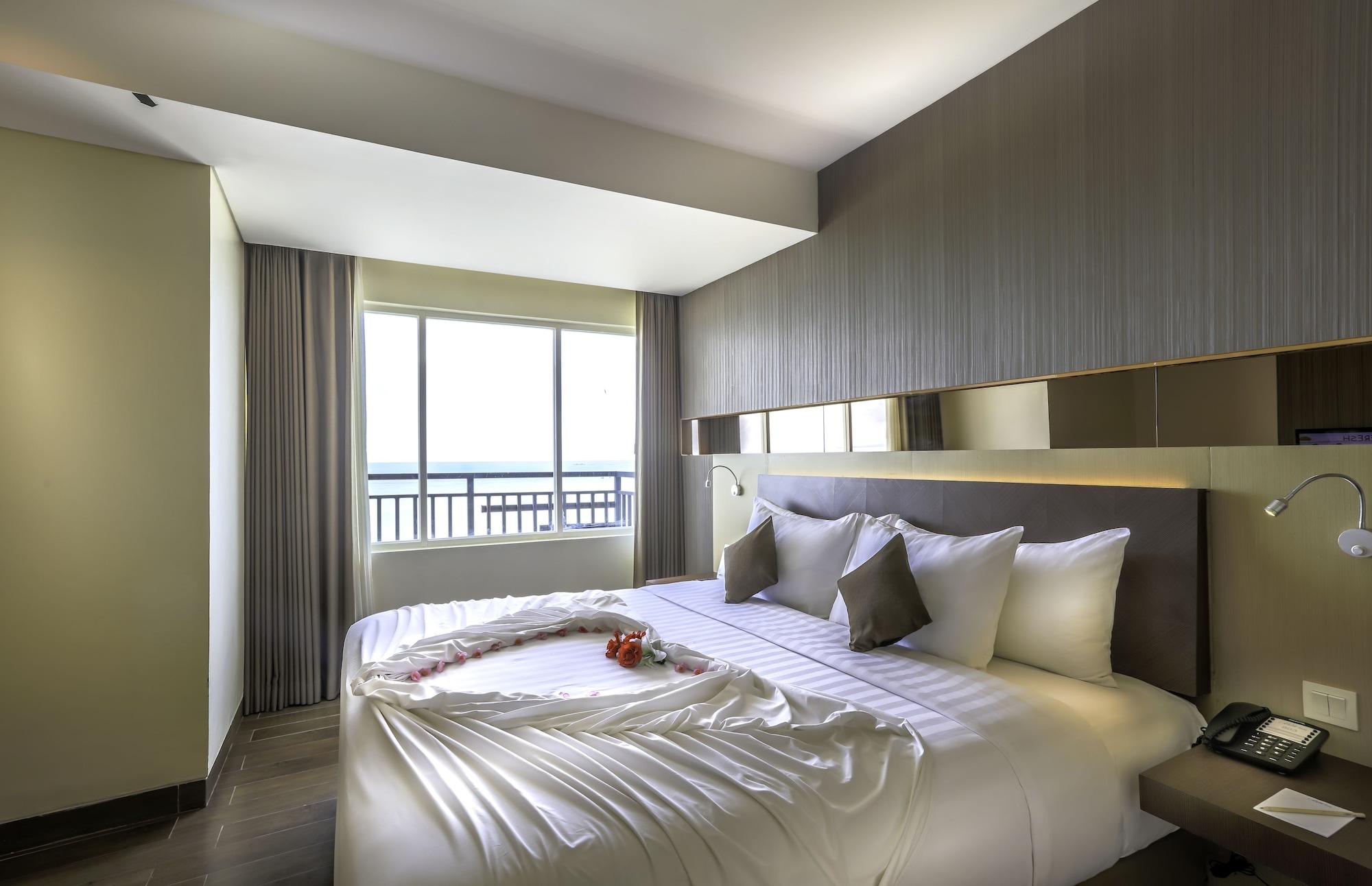BW Suite Belitung Tanjung Pandan Exterior photo