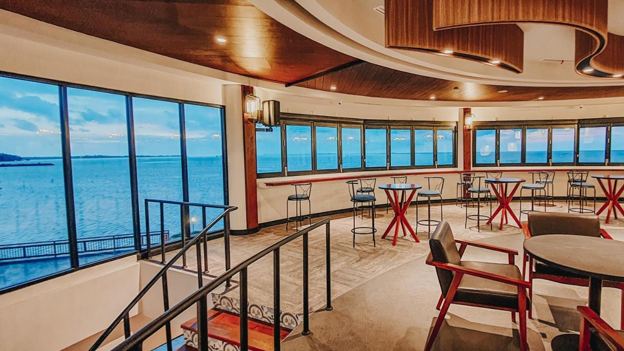 BW Suite Belitung Tanjung Pandan Exterior photo